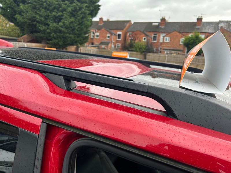 LAND ROVER DISCOVERY 4