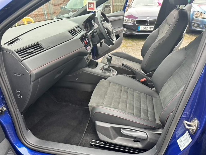SEAT IBIZA