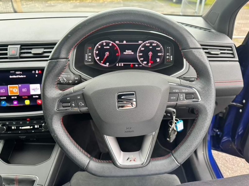 SEAT IBIZA