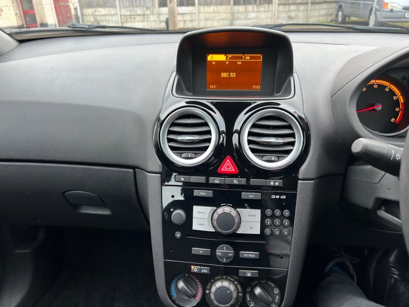 VAUXHALL CORSA