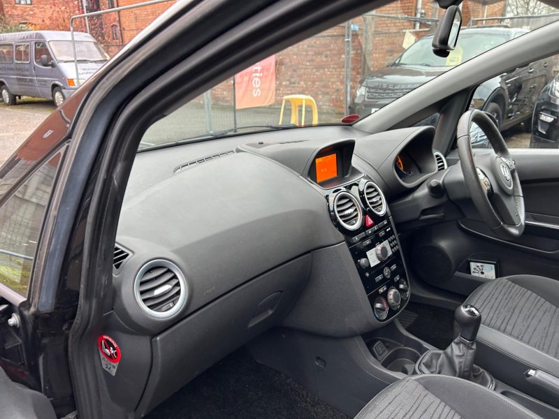 VAUXHALL CORSA