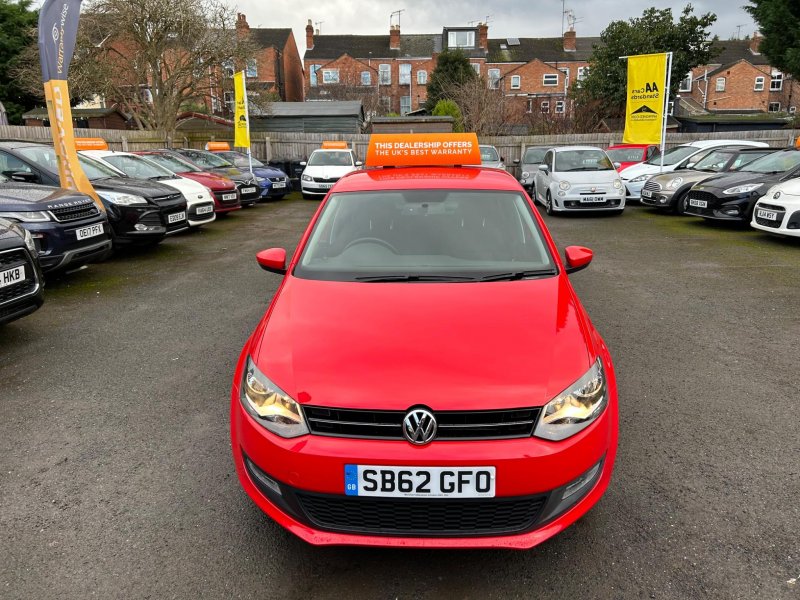 VOLKSWAGEN POLO