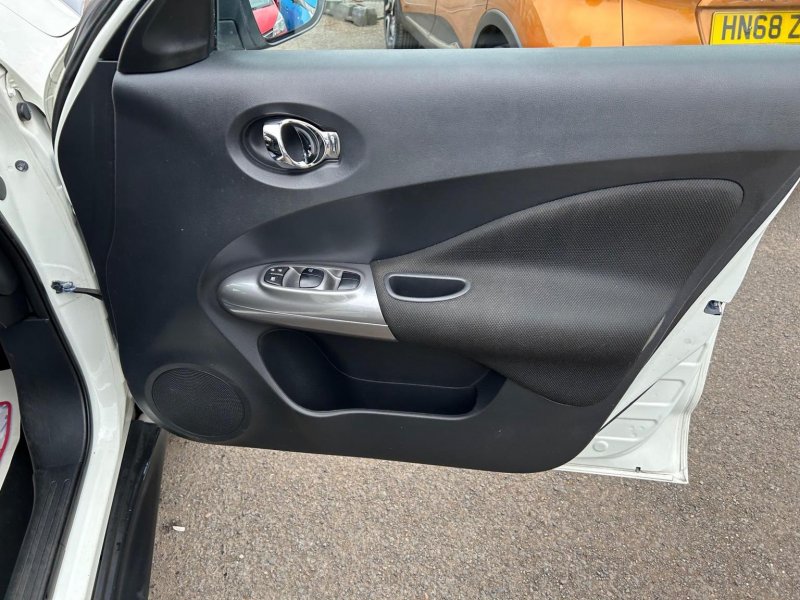 NISSAN JUKE