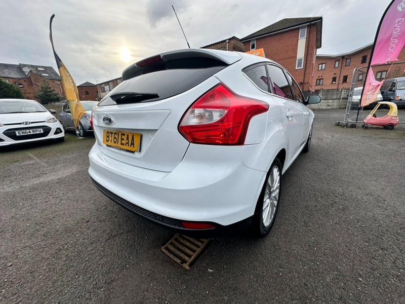 FORD FOCUS