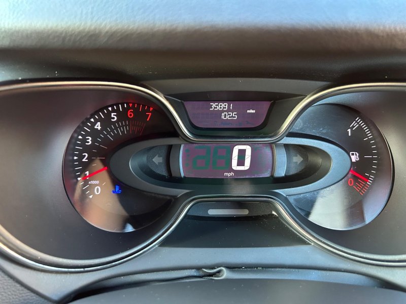 RENAULT CAPTUR