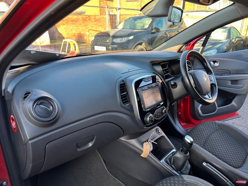 RENAULT CAPTUR