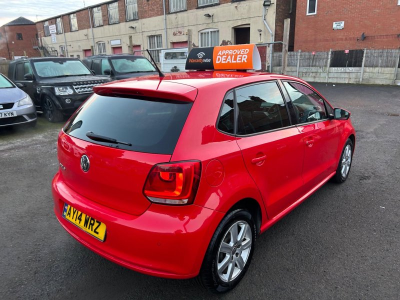 VOLKSWAGEN POLO