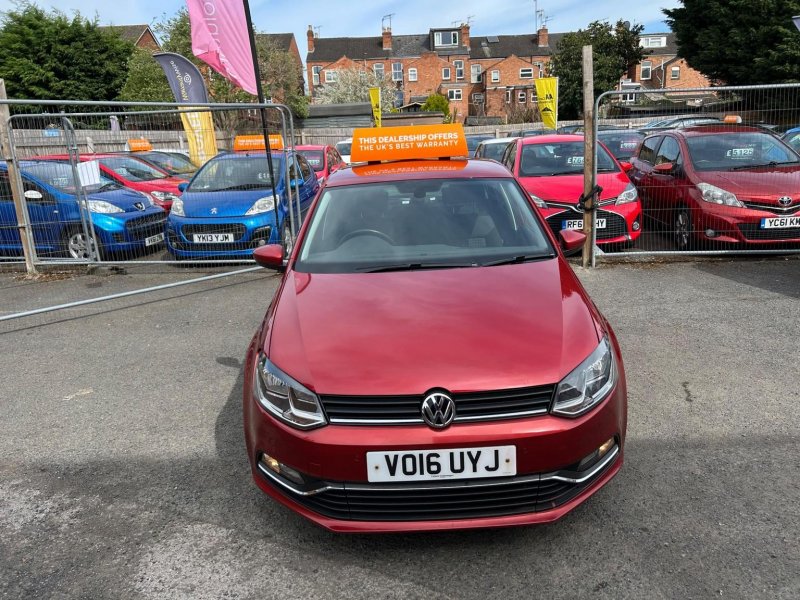 VOLKSWAGEN POLO
