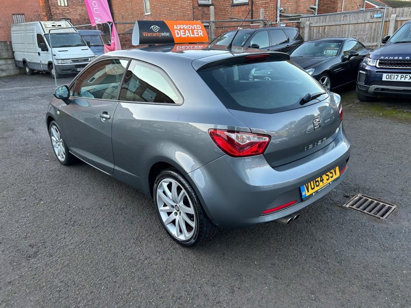 SEAT IBIZA