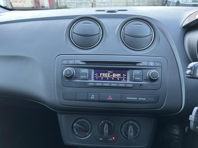 SEAT IBIZA