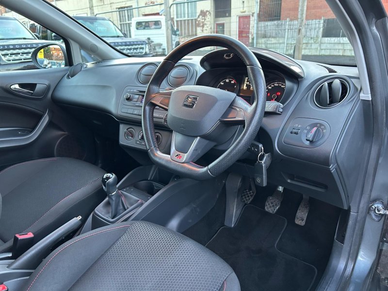 SEAT IBIZA