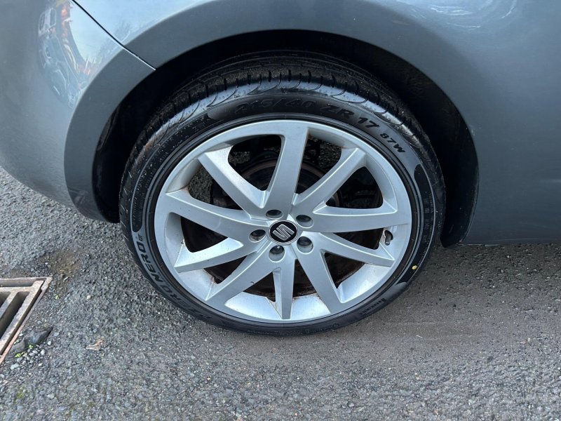 SEAT IBIZA