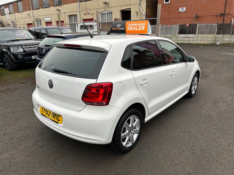 VOLKSWAGEN POLO