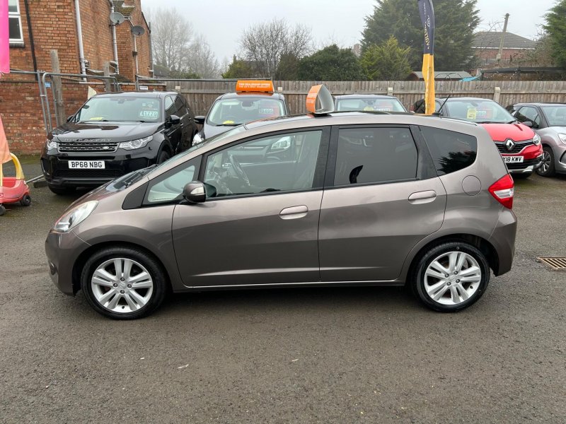 HONDA JAZZ