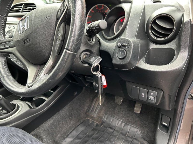 HONDA JAZZ