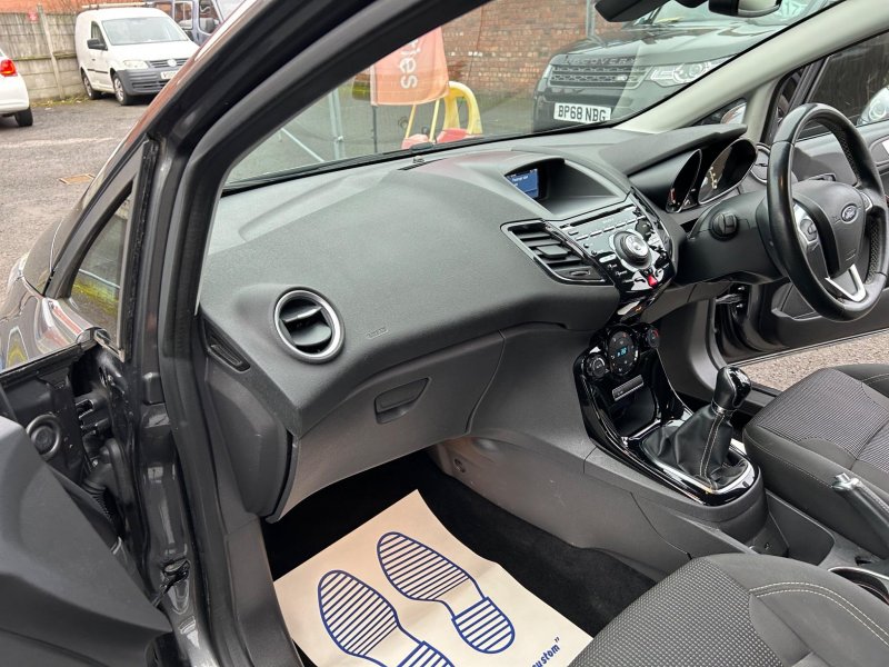 FORD FIESTA
