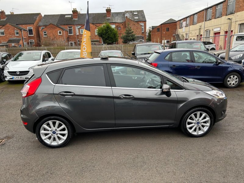 FORD FIESTA