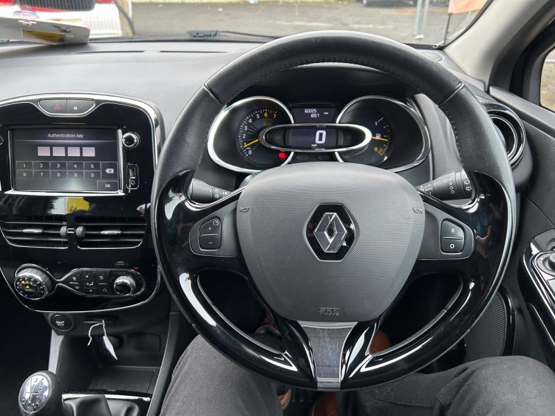 RENAULT CLIO