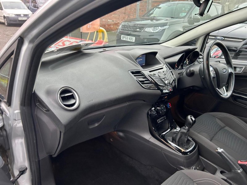 FORD FIESTA