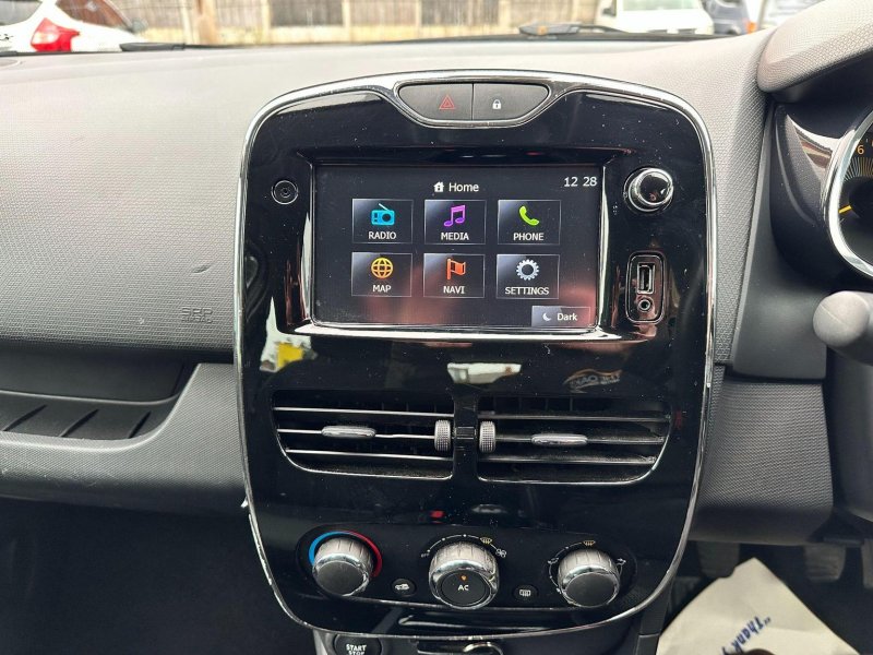RENAULT CLIO