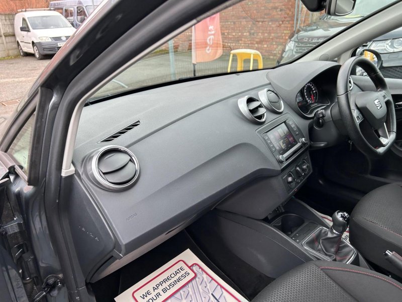 SEAT IBIZA