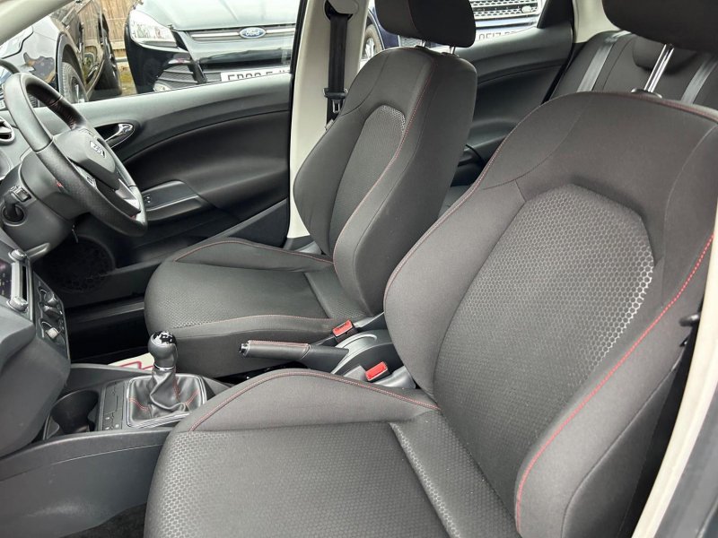 SEAT IBIZA