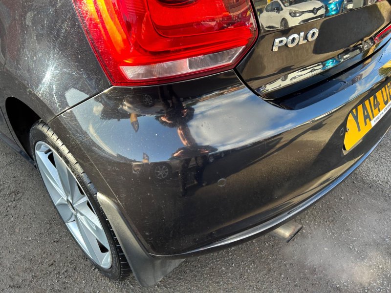 VOLKSWAGEN POLO