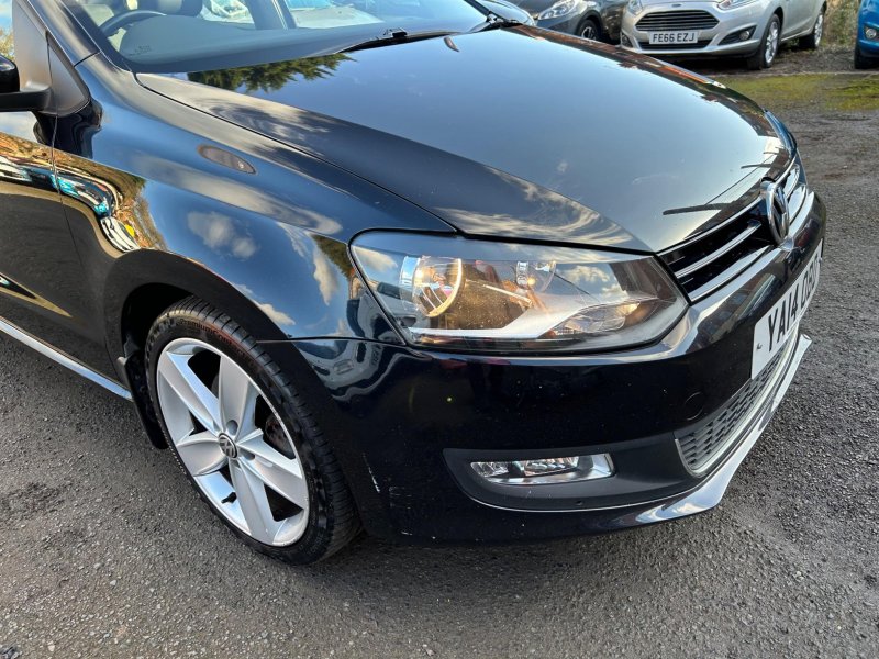 VOLKSWAGEN POLO