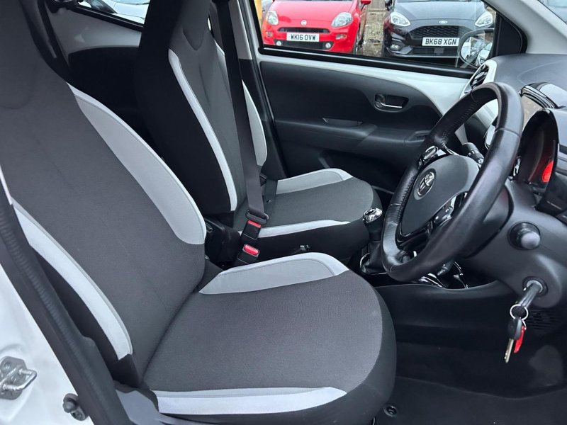 TOYOTA AYGO