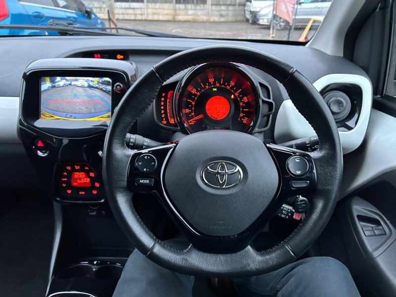 TOYOTA AYGO