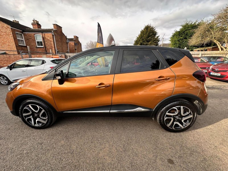 RENAULT CAPTUR