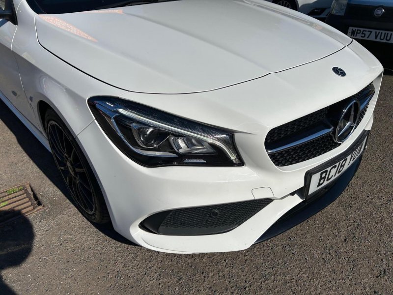 MERCEDES-BENZ CLA