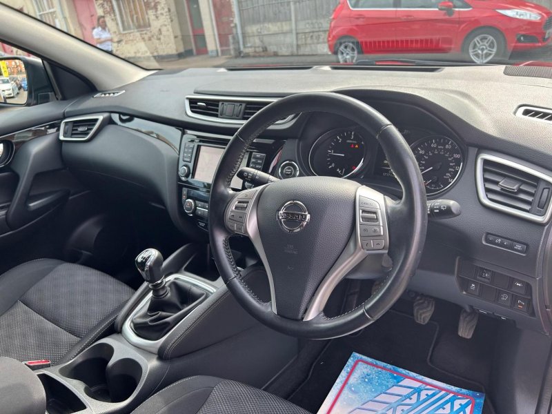NISSAN QASHQAI
