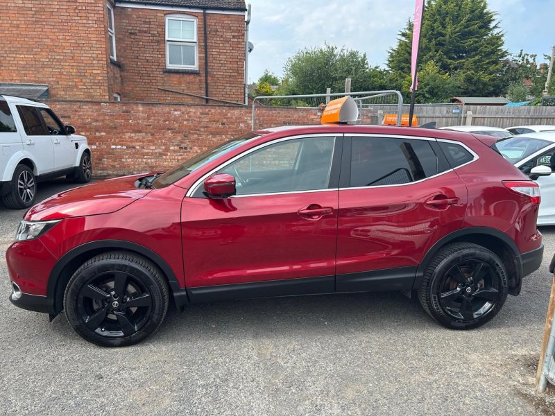NISSAN QASHQAI