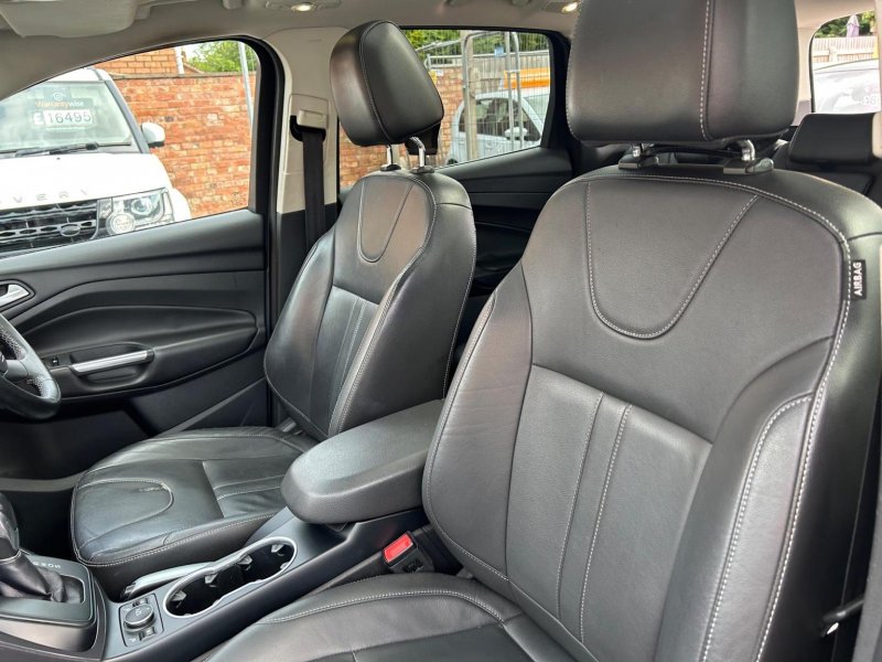 FORD KUGA