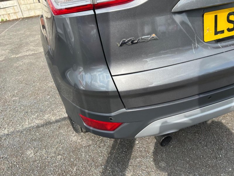 FORD KUGA