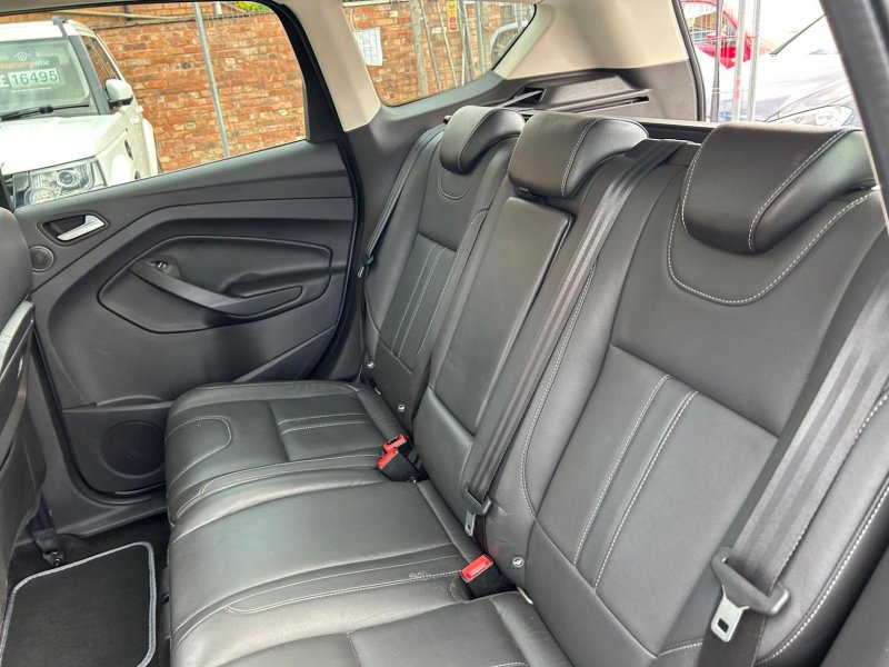 FORD KUGA