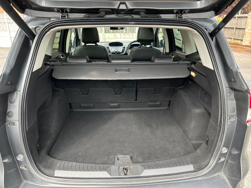 FORD KUGA