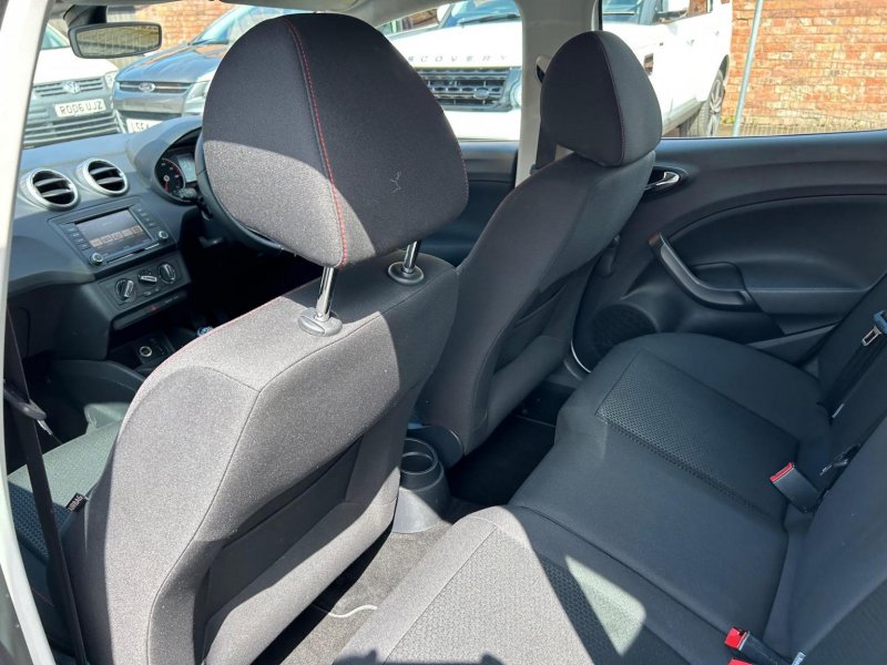 SEAT IBIZA