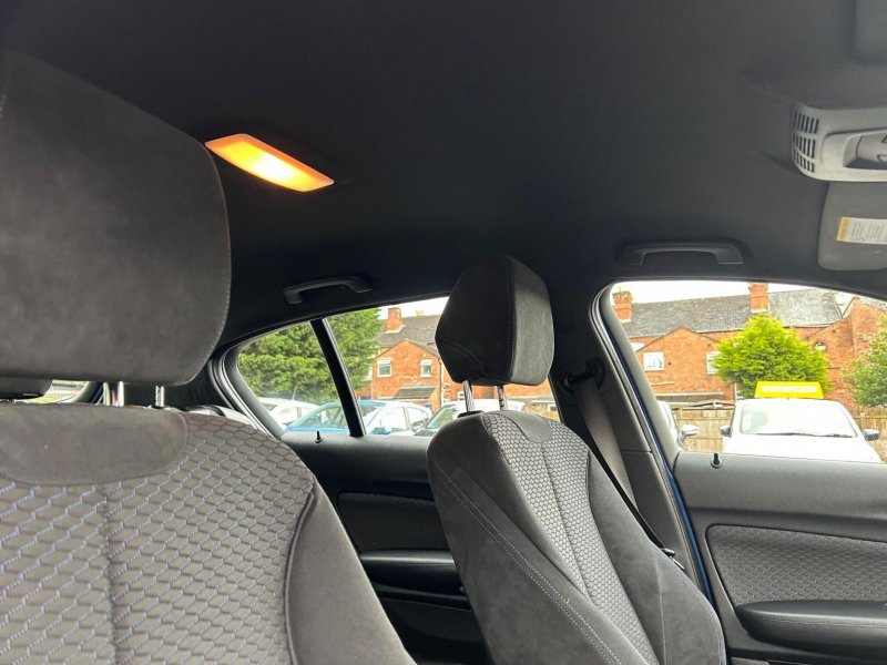 BMW 1 SERIES