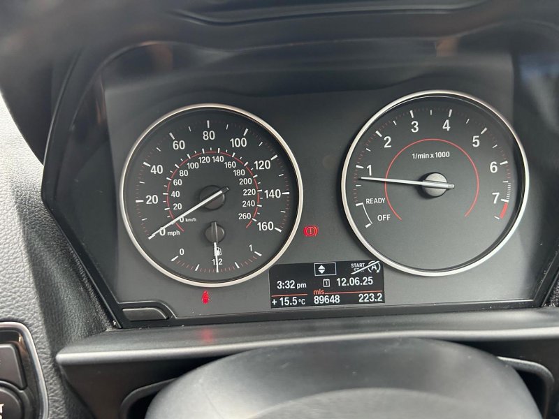 BMW 1 SERIES