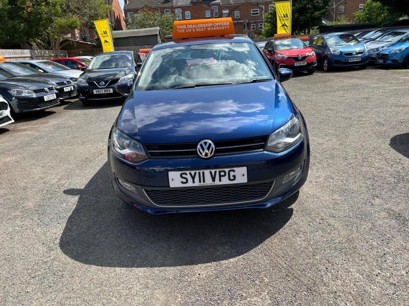 VOLKSWAGEN POLO