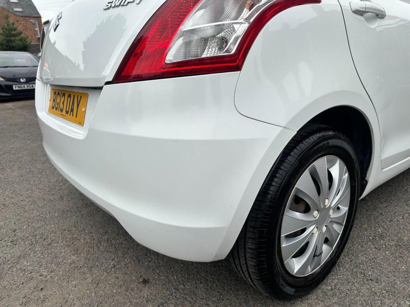 SUZUKI SWIFT